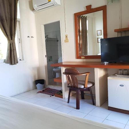 Casa Holiday Hotel Sha Фитсанулок Екстериор снимка