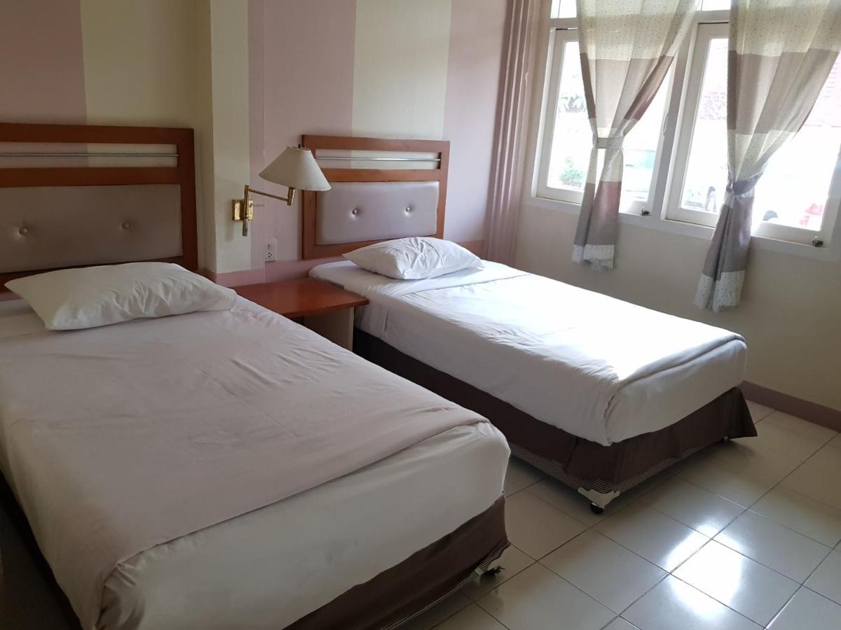 Casa Holiday Hotel Sha Фитсанулок Екстериор снимка