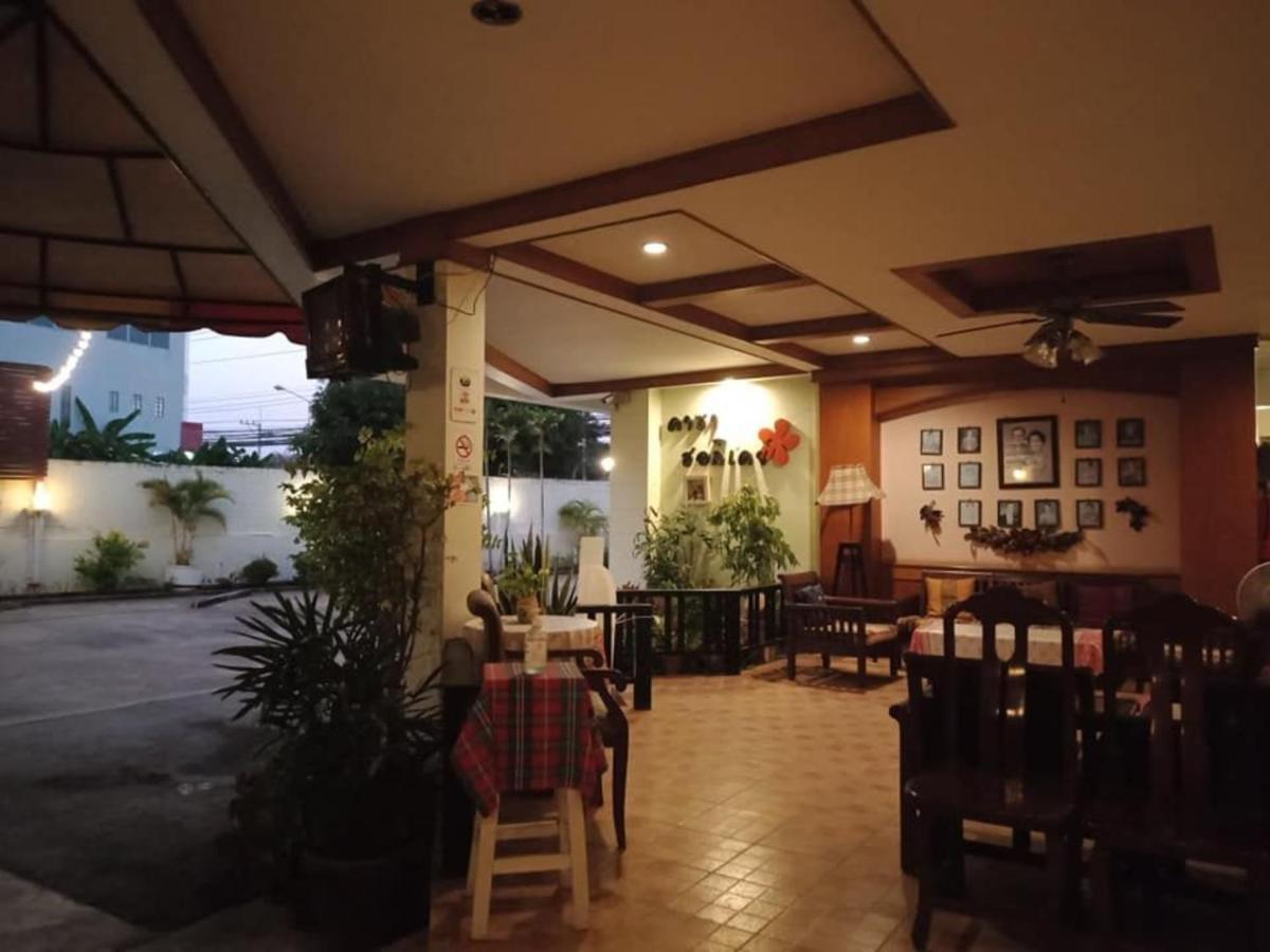 Casa Holiday Hotel Sha Фитсанулок Екстериор снимка