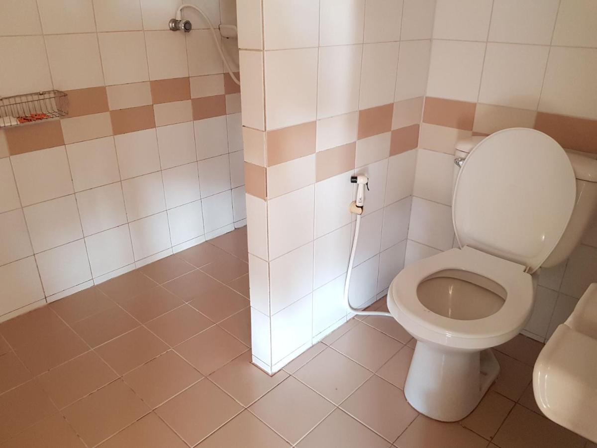 Casa Holiday Hotel Sha Фитсанулок Екстериор снимка